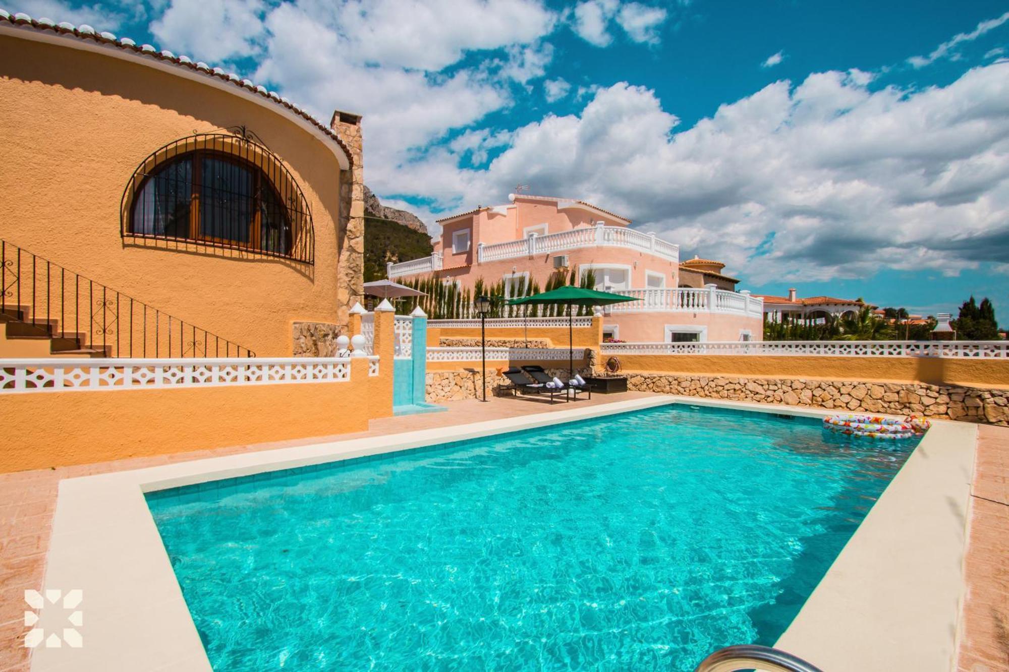 Villa Teresa By Abahana Villas Калпе Екстериор снимка